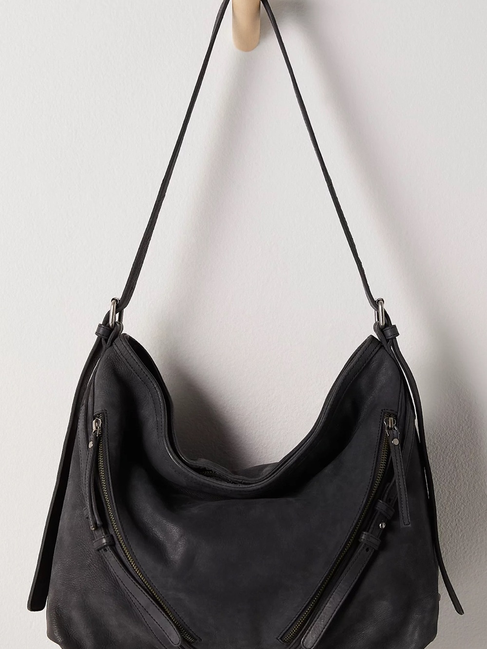 NWOT FREE PEOPLE HIGH ROLLER LEATHER BAG Hobo Shoulder Bag